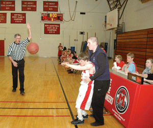 Linwood catches Berlin late in Unified basketball 36-34