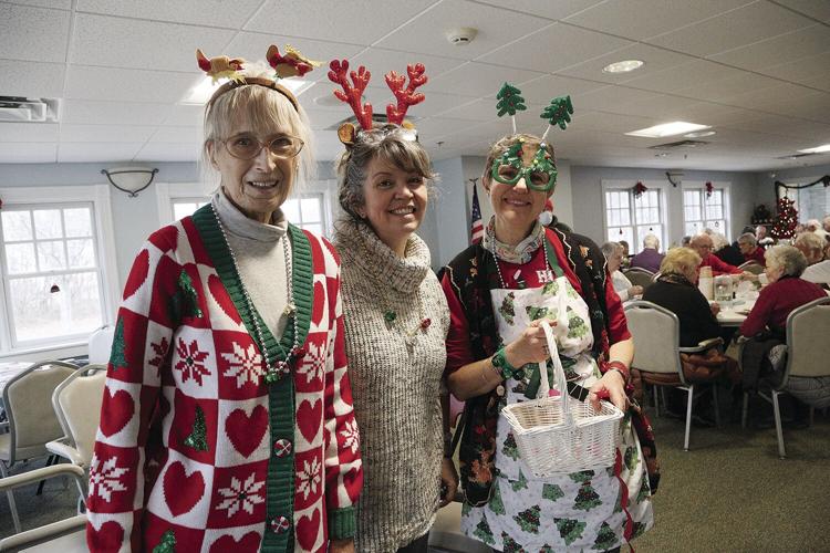 12-15-22 Gibson Christmas Lunch festive group smiling