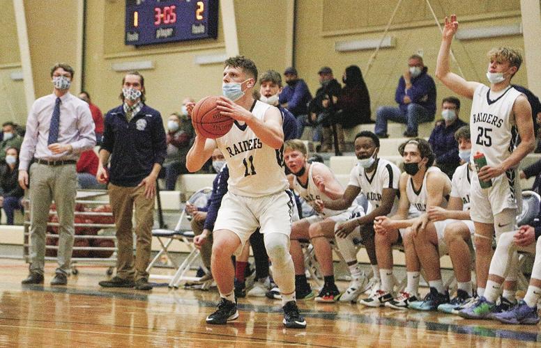 02-15-22 FA MBB quinn before 3pt