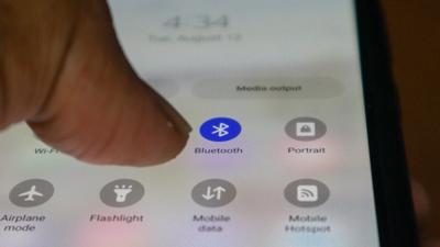 If you have a smartphone, here are 7 hidden ways it's tracking you right now