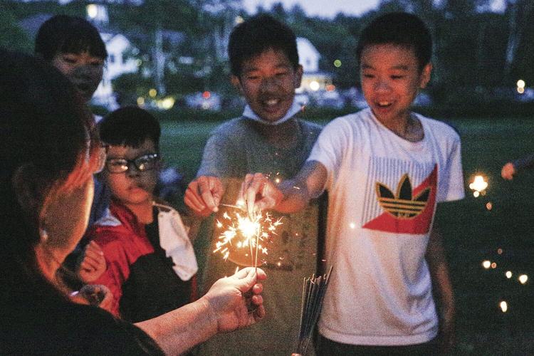 07-02-22 Jackson Fireworks sparklers lighting tighter