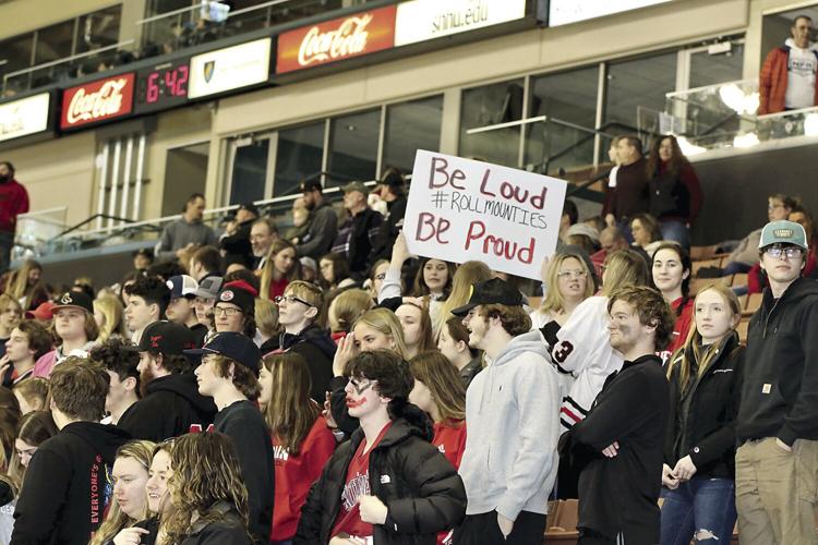 Berlin-Gorham hockey - finals - Be loud, be proud