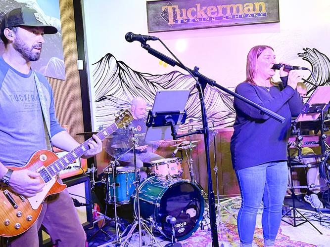 Valley Voice - Rek-lis entertained at Tuckerman Brewing