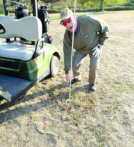 Golf Column - Eagle Mountain House - Rob Casella points to Dan A