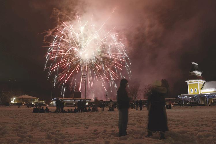 1-1-20 Schouler Park fireworks.jpg