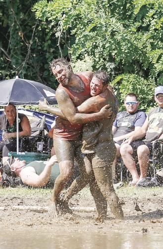 09-09-22 Mud Bowl hug vertical