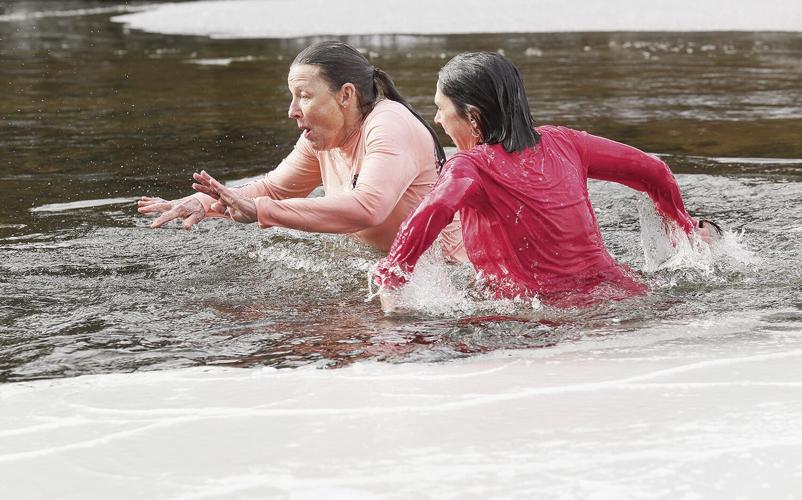 01-20-24 UBNH Plunge friends rushing out