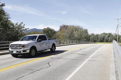 09-21-21 swift river bridge car