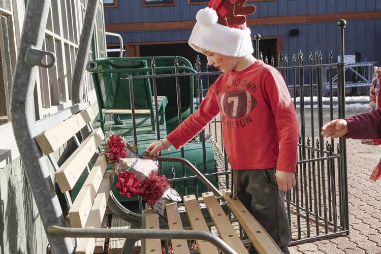 12-17-24 Gingerbread Hunt cranmore finding best