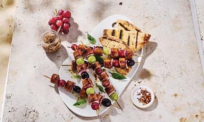 Eleve sus reuniones de verano pensando en la salud: aperitivos, comidas y guarniciones fáciles hechas con uvas frescas y jugosas