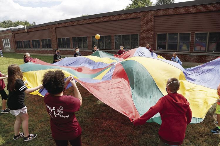 09-11-21 ConwayEl Carnival parachute best