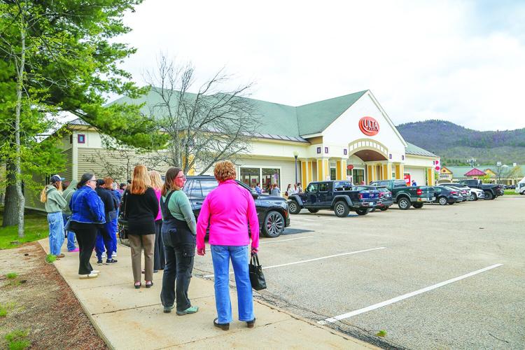 05-08-26 Ulta line from end