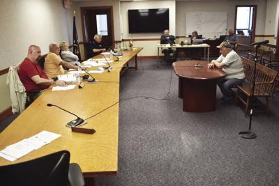 Ray and Conway selectmen 52521