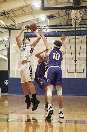 02-15-22 FA MBB w hallam jump shot
