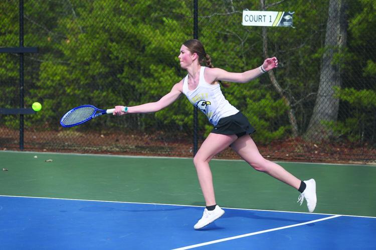 04-10-26 KHS GTennis kupetz reach