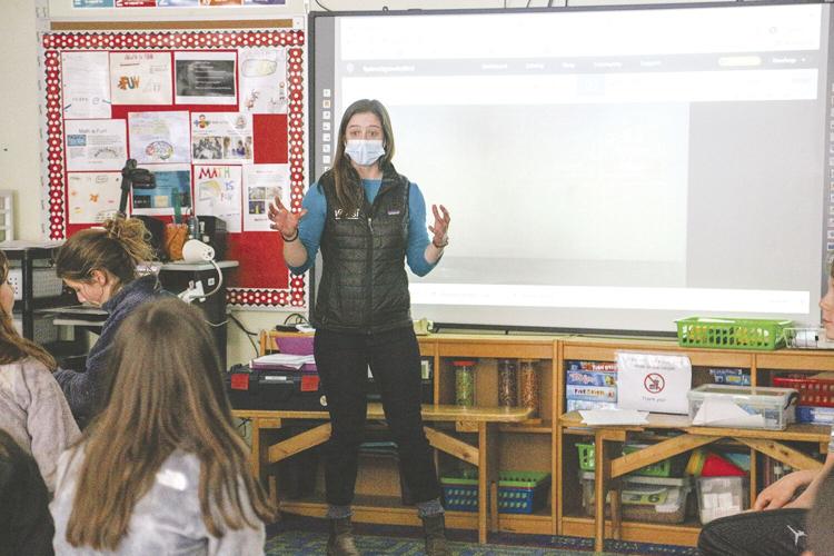 04-28-22 STEM Camp wmsi instructor talking