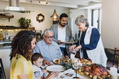 Doctors’ Tips to Stay Healthy and Safe This Holiday Season