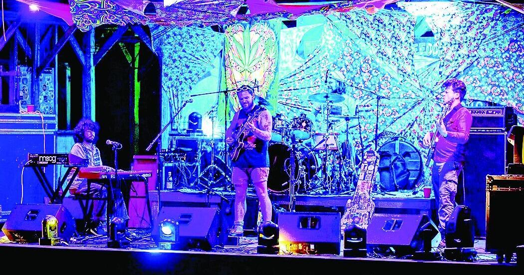 BANDWiCH at Majestic