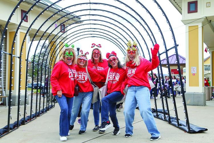 11-08-25 Bring a Friend parade group pose