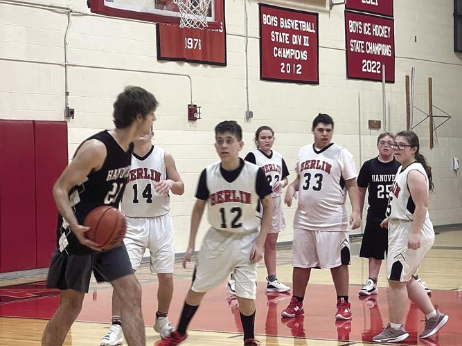 Berlin Unified basketball - team defense