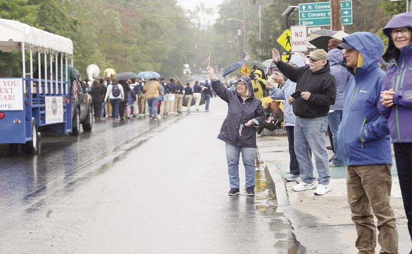 05-27-24 Mem Day Fryeburg parade waving