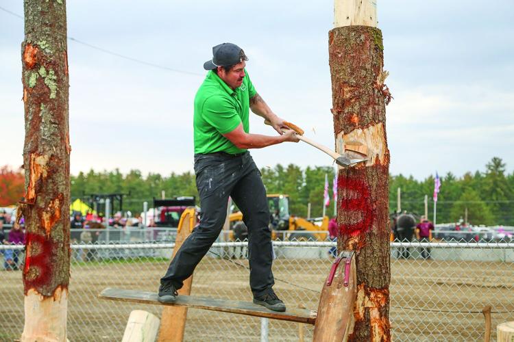 10-05-26 Fryeburg Fair woodsmens springboard side