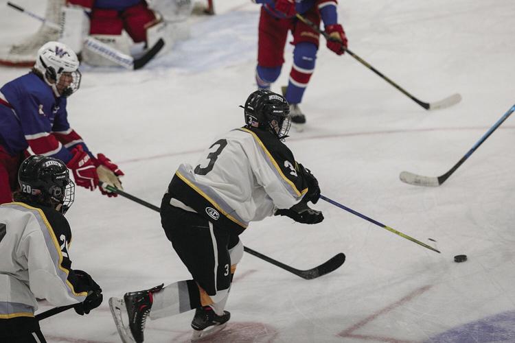 12-07-22 KHS Hockey laughland above