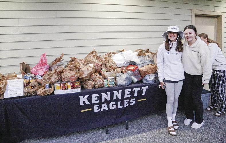 09-16-22 KHS FB kennett tackles hunger