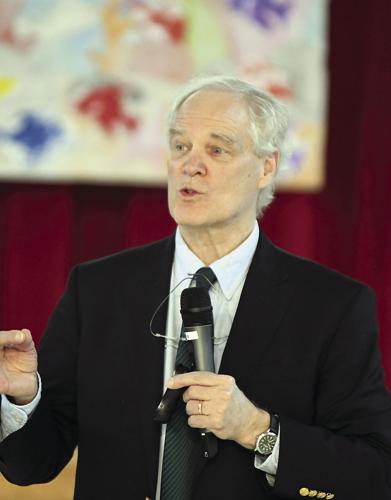 Author Andrew Clements