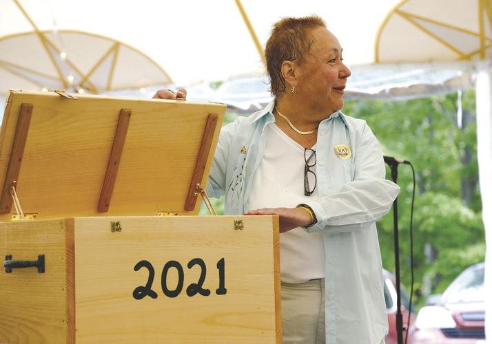 08-18-21 Tamworth Nurses jo anne with box