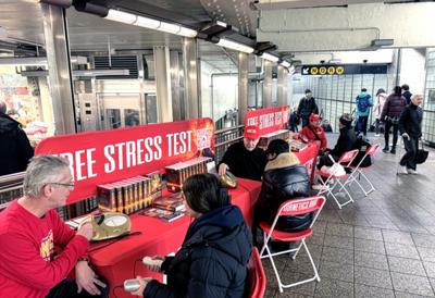 Dianetics Volunteers Bring Mental Health Outreach to New York Streets and Subways