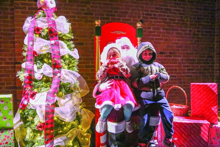 12-19-25 Conway Rec Letters santa pose