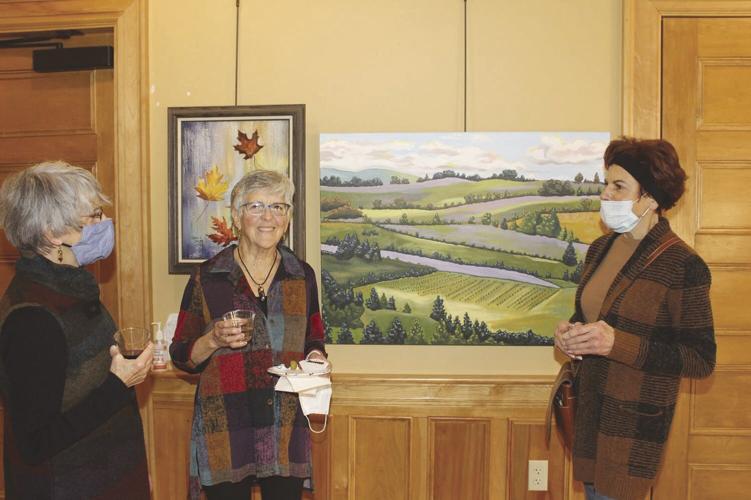 Reception held for local artists at Medallion Opera House
