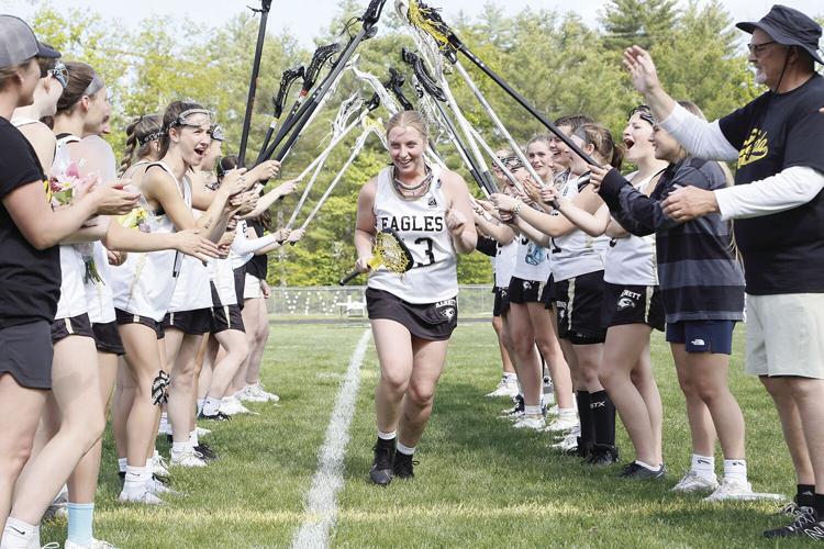05-22-23 KHS GLAX senior running arch 2