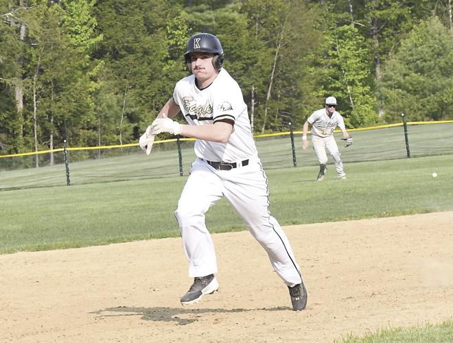 KHS Baseball - David Silvia races to third