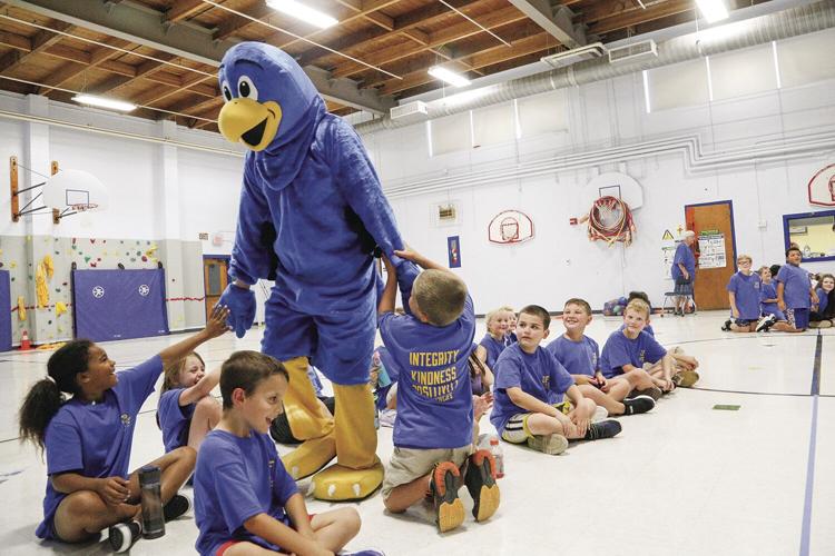 09-02-22 JFS Assembly high fives low