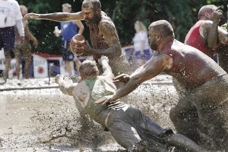 09-11-21 Mud Bowl dive for crocs qb
