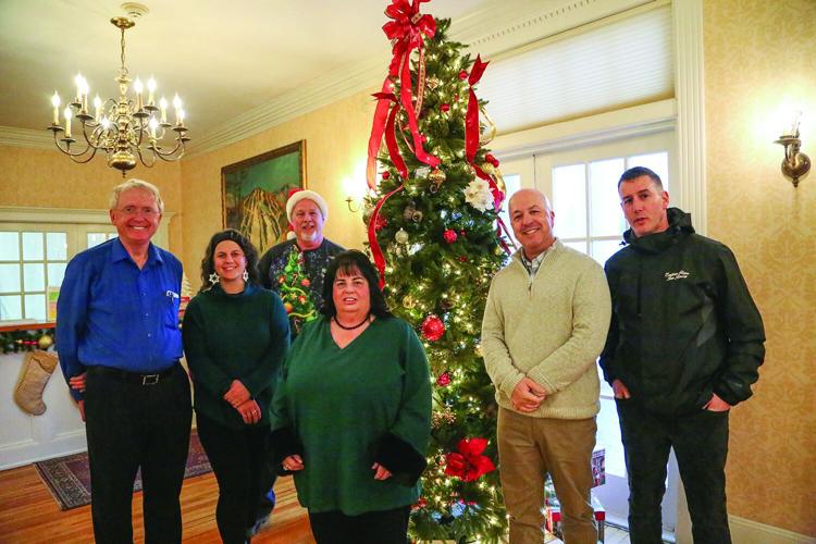 12-19-25 New Years Organizers group by tree