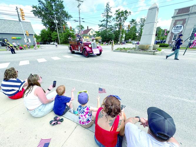 Fryeburg 4th - spectators.jpg