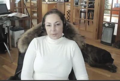 Danielle Thompson running for school board