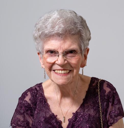 Carmen T. Leveille