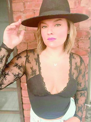 NW dd18 Preview mother eve 3.tif