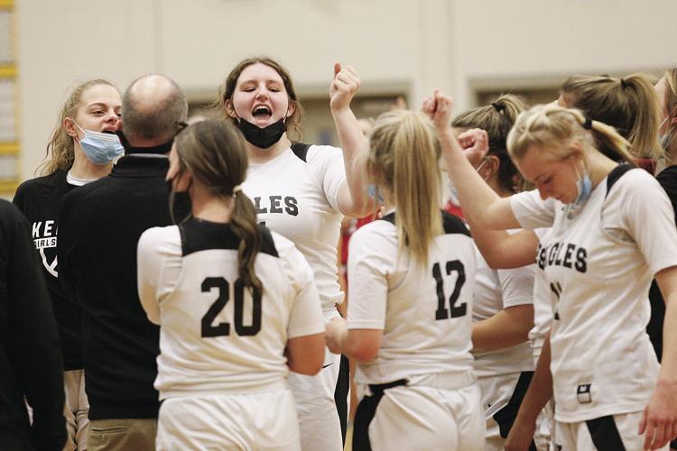 01-18-22 KHS WBB cheering win