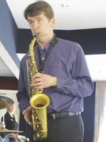 Mike Sakash to present eight-week jazz history course