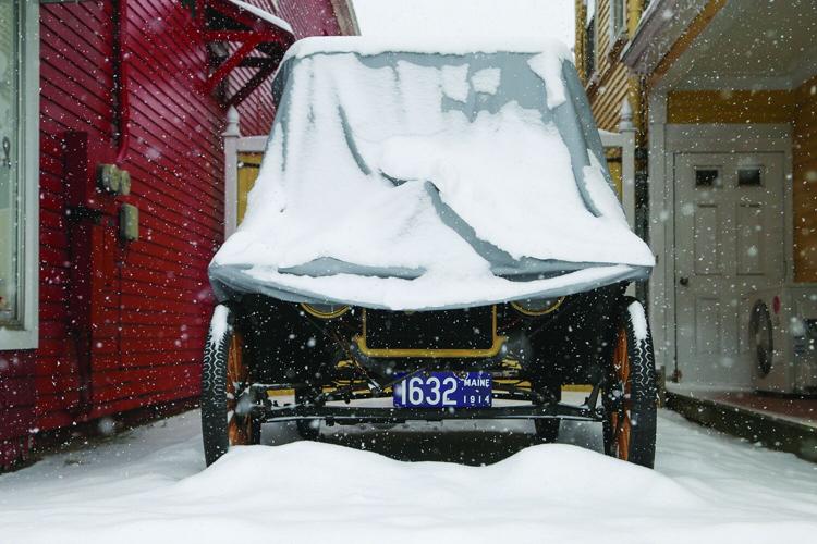 12-02-25 Snow zebs car