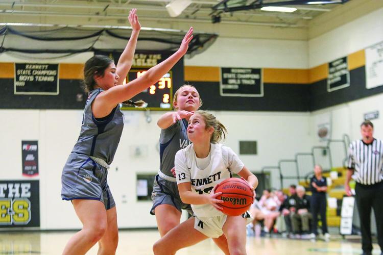 12-12-25 KHS WBB dingman looking