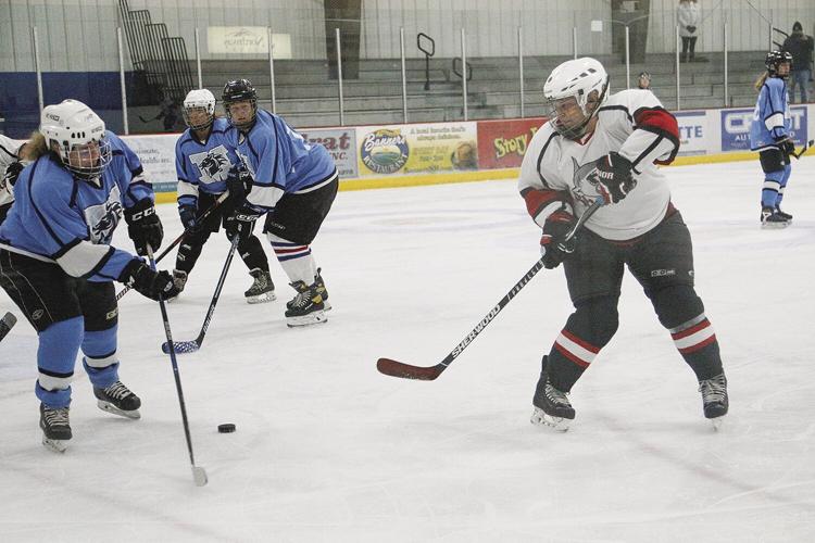 04-11-22 MWV WHockey shot backhand