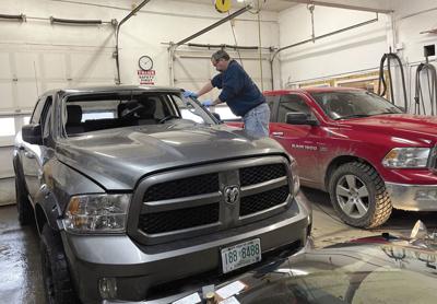 4-23-21-DJs Auto Glass.jpg