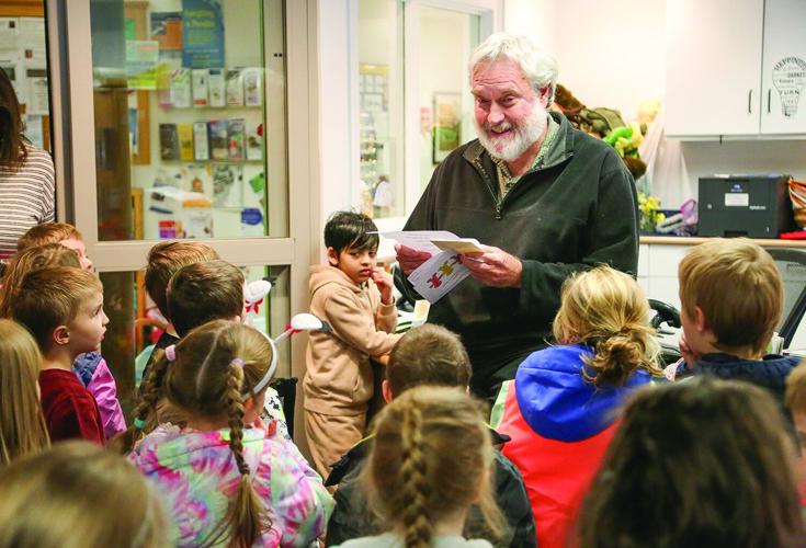 12-18-25 Gingerbread Hunt giving clue wider