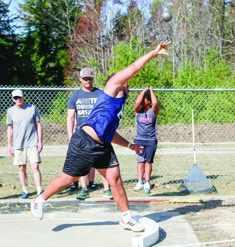 04-22-25 KHS Track shotput fa sow